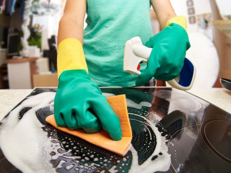 Reviewing a health and safety policy for carpet cleaning work